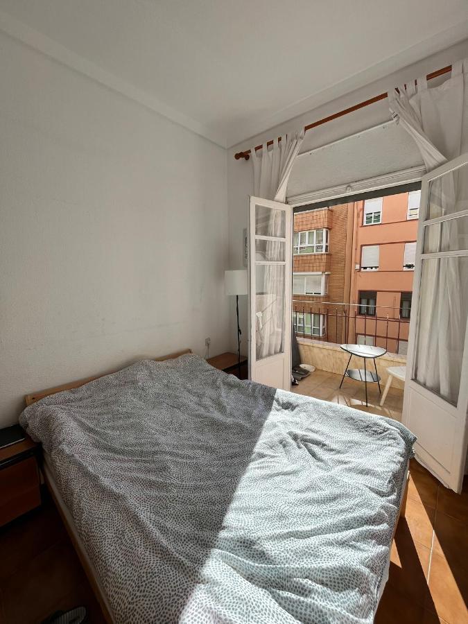 Comfortable Room - Habitacion Acogedora Valencia Exterior photo